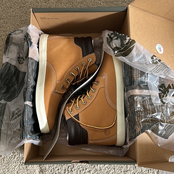 Timberland Dausette Sneaker Boots NIB - Picture 7 of 8